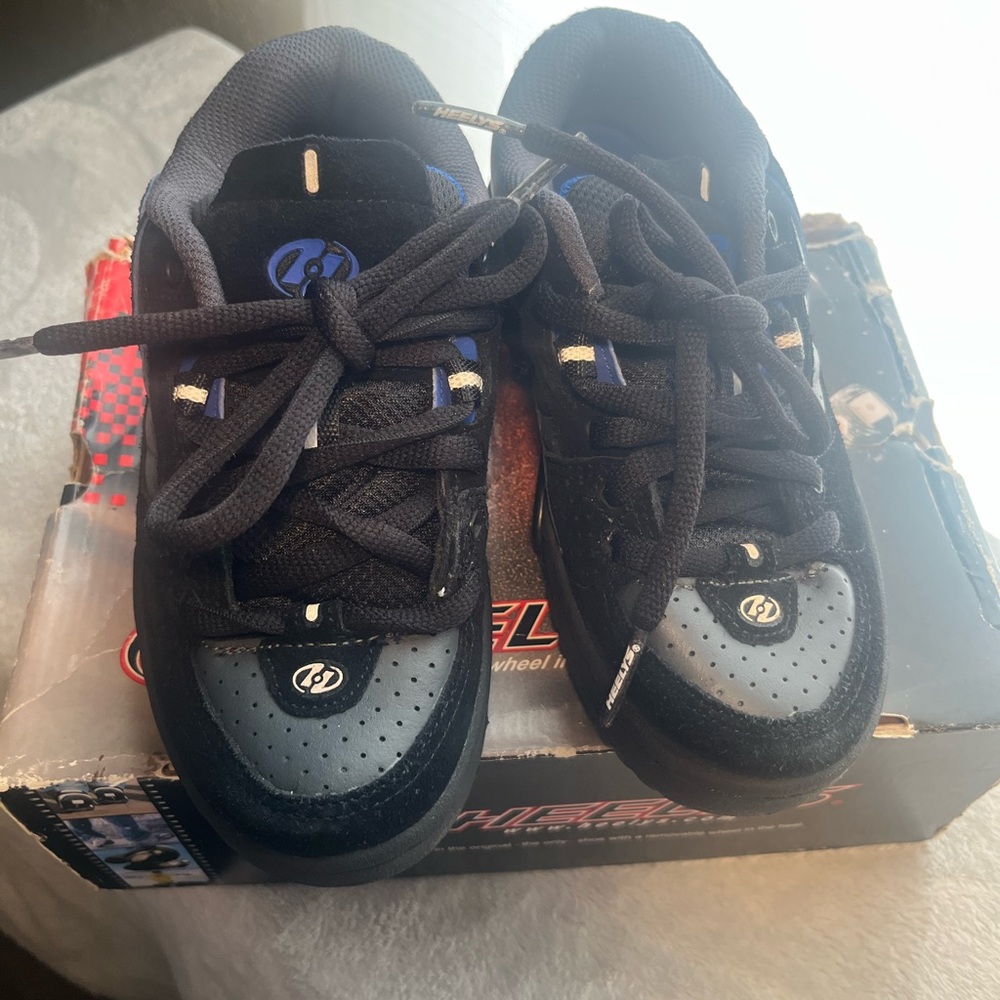 Heelys Black and Gray Kids Sneakers
